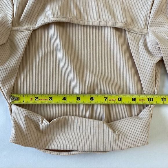 Fashion Nova Claudine Ribbed Backless Top - Picture 10 of 12